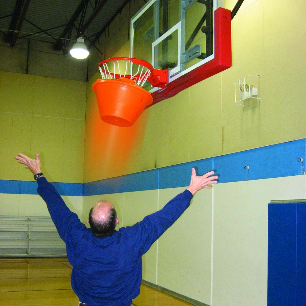 First Team Block-Aid Rebounder Training Aid 4 First Team Block-Aid Rebounder Training Aid - Image 4