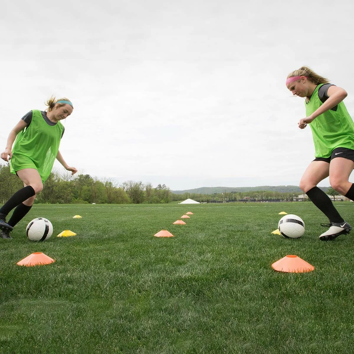 Kwik Goal YOUTH 19A1 Deluxe Soccer Scrimmage Vest Pinnie Orange 3 Kwik Goal YOUTH 19A1 Deluxe Soccer Scrimmage Vest Pinnie Orange - Image 3